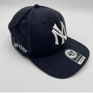 New York Yankees Navy ‘47 Brand Captain Hat SnapBack Adjustable VGC Large Logo